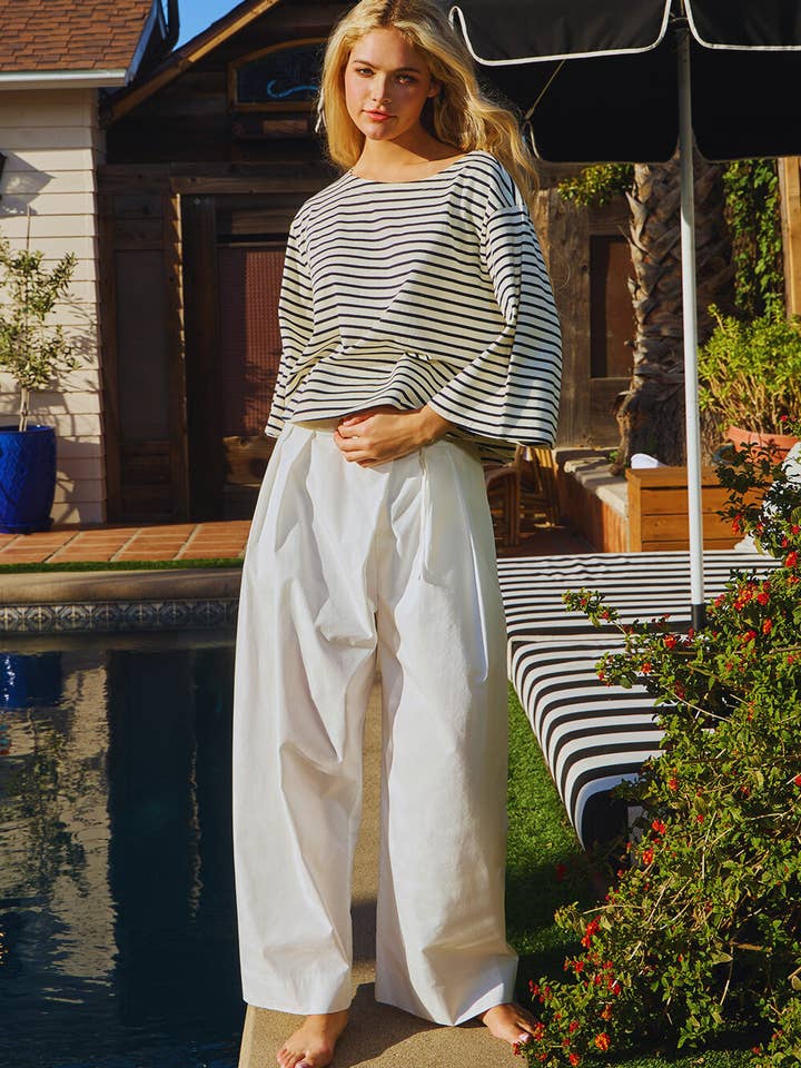 Black Off white IT2434 Boat Neck Oversized Striped Crop T-shirt for wholesale on Faire