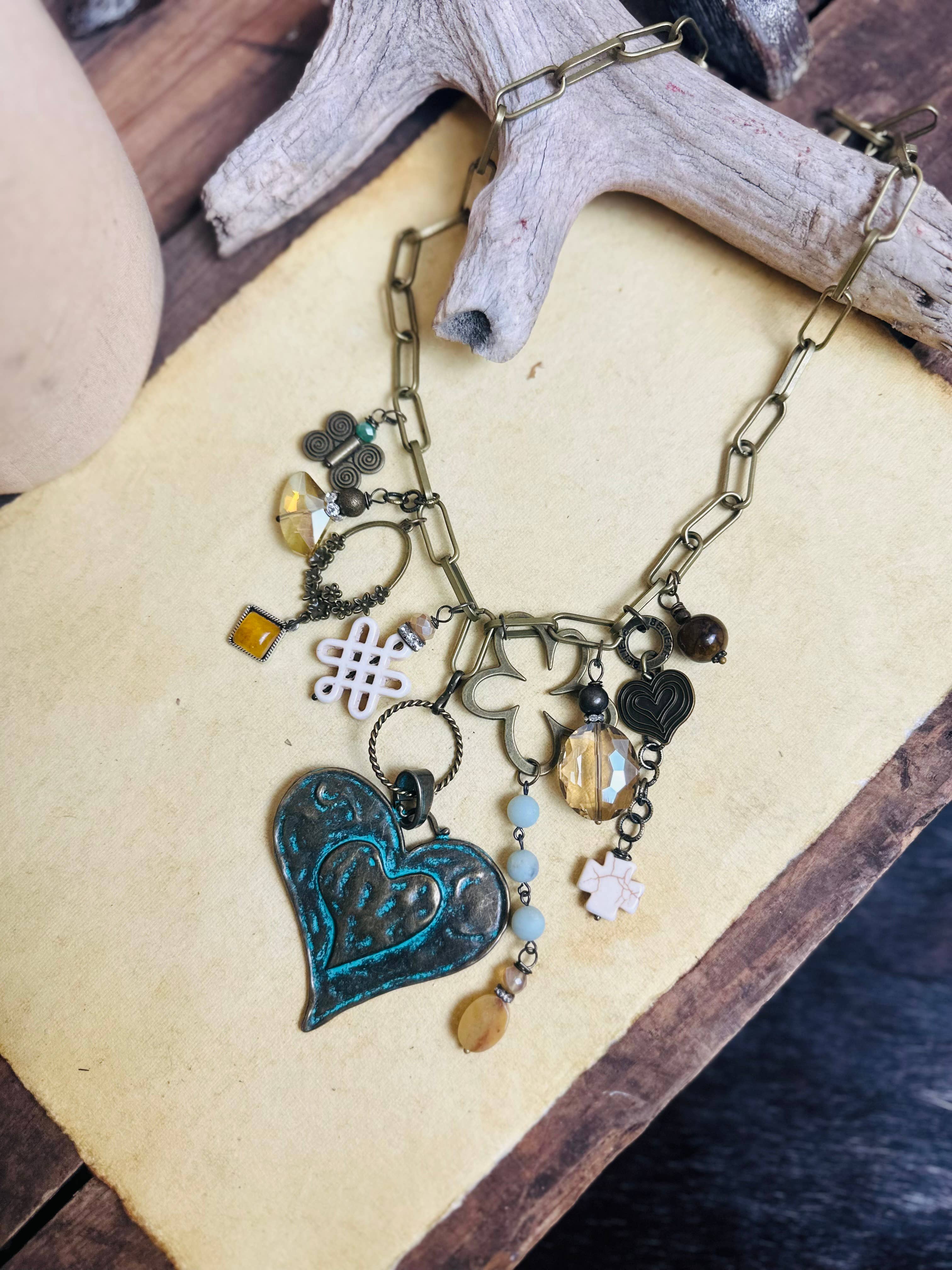 Scooples Jewelry - Wholesale Pendant/Charm Necklace - Gypsy Junk Original-Heart Natural Neck1