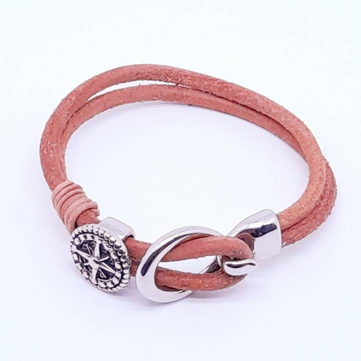 marenostrum créations – Großhandel Armband mit Charms/Anhängern – Lederarmband mit Schnalle und Knopf aus Edelstahl3