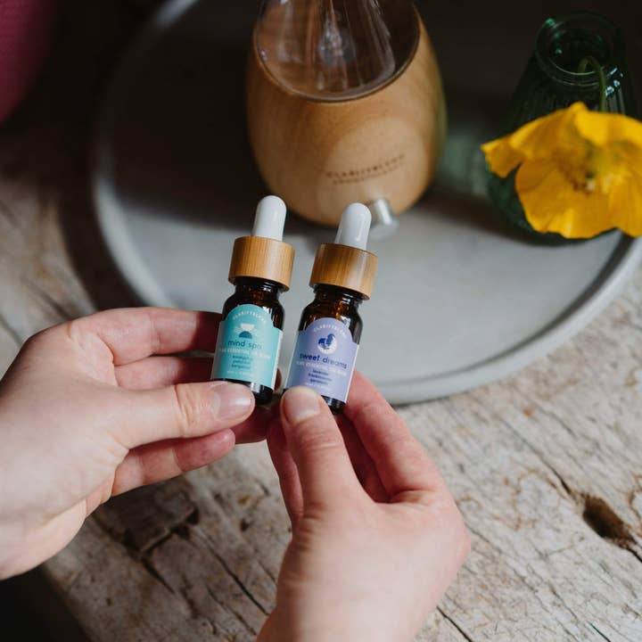 Clarity Blend Aromatherapy - Wholesale Essential Oil - Mind Spaâ„¢ Essential Oil Diffuser Blend