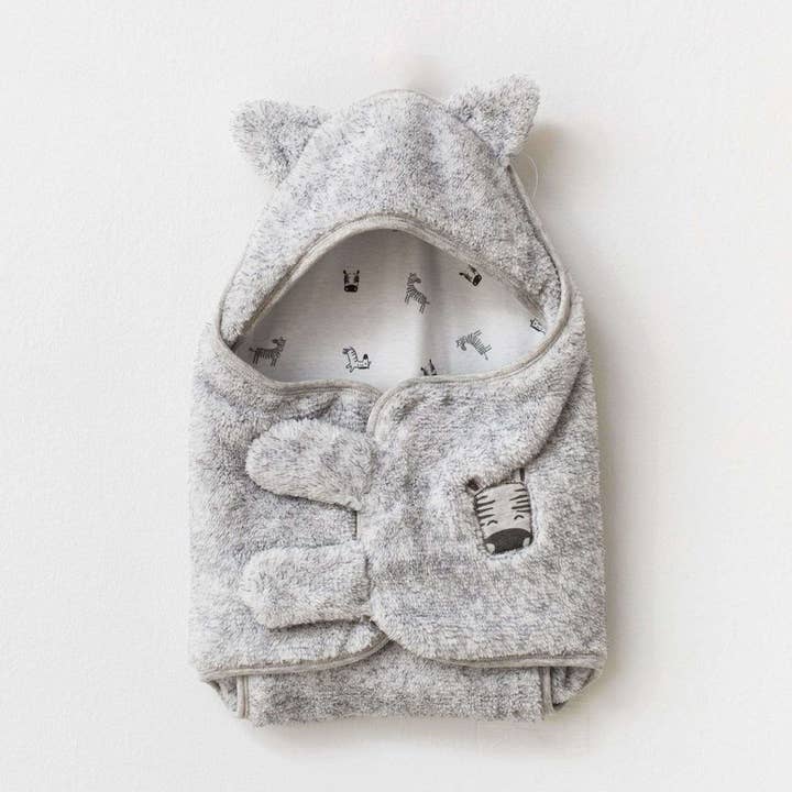 ZZZ Zebra Baby Swaddle, Baby Boy Coming Home Outfit for engroshandel hos Andywawa