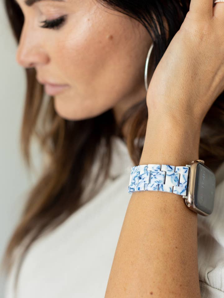 Amy Akryl Blå & Hvid Apple Watch Band for engroshandel hos StrawberryAvocados