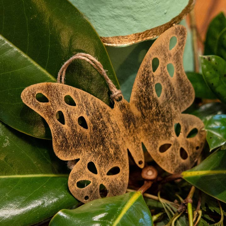 Ornement Papillon - Petit pour la vente par Rahab's Rope