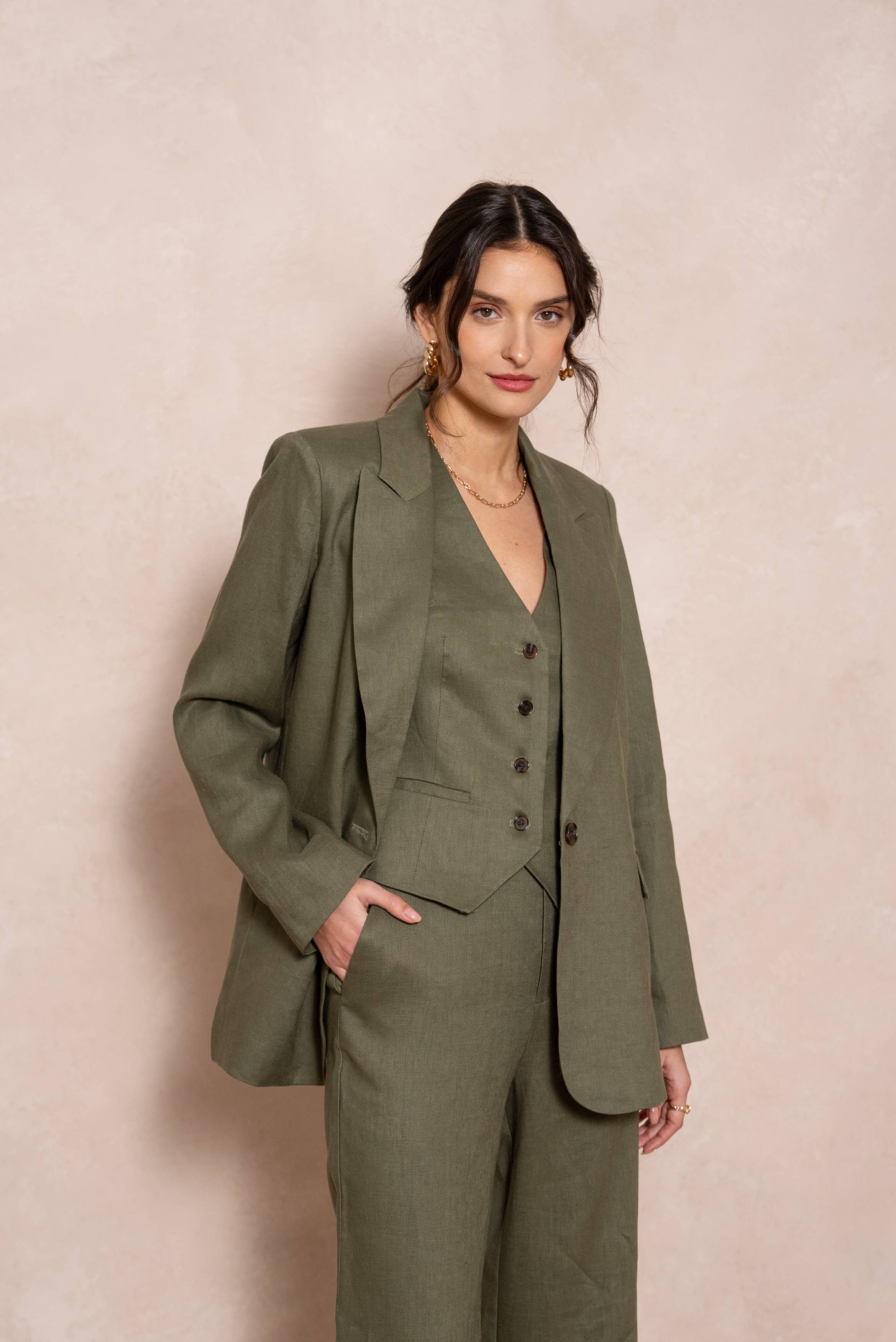 Attentif Paris - Venta al por mayor Blazer - Mujer - [De lino] Chaqueta blazer de corte recto en lino de calidad superior37