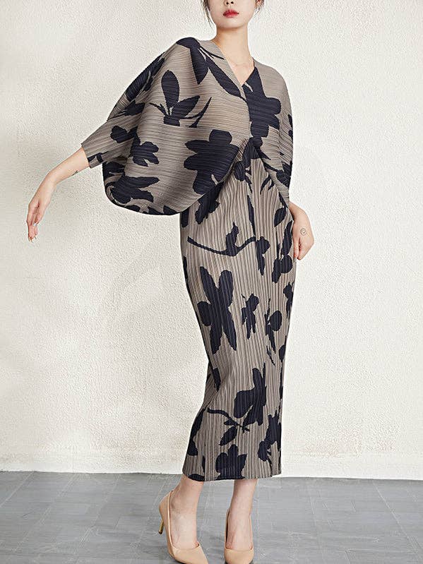 Vestidos Midi com decote em V com estampa solta plissada com mangas de asa de morcego por atacado de VividLux