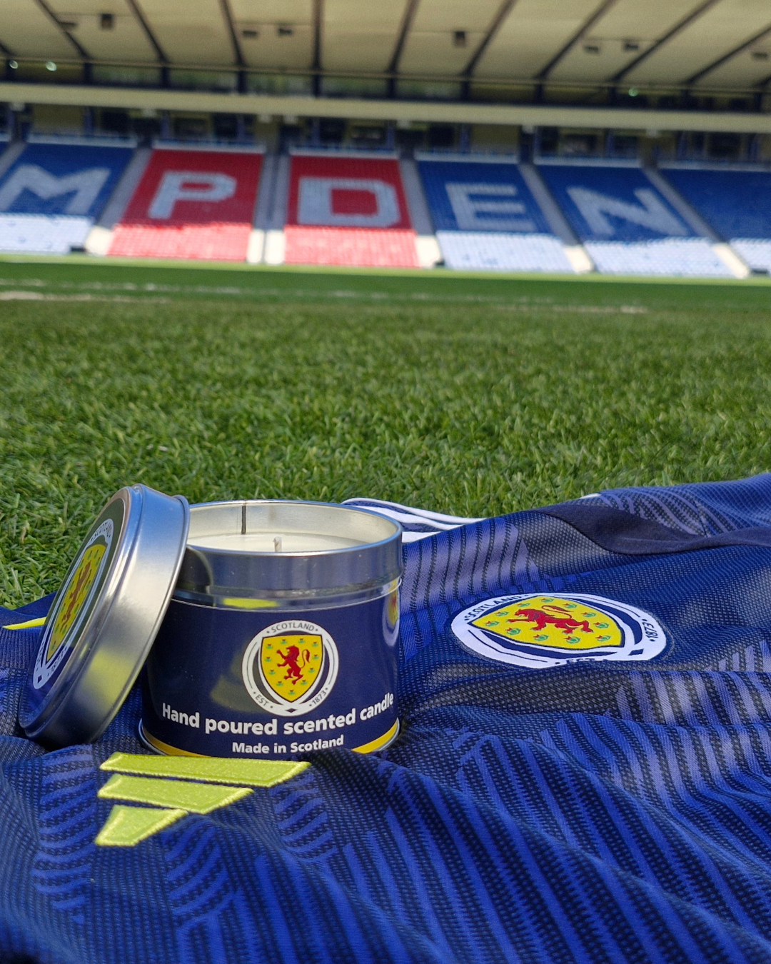 The Stirling Candle Company – wholesale Travel candles – Official Scotland National Football Team Travel Tin Candle5