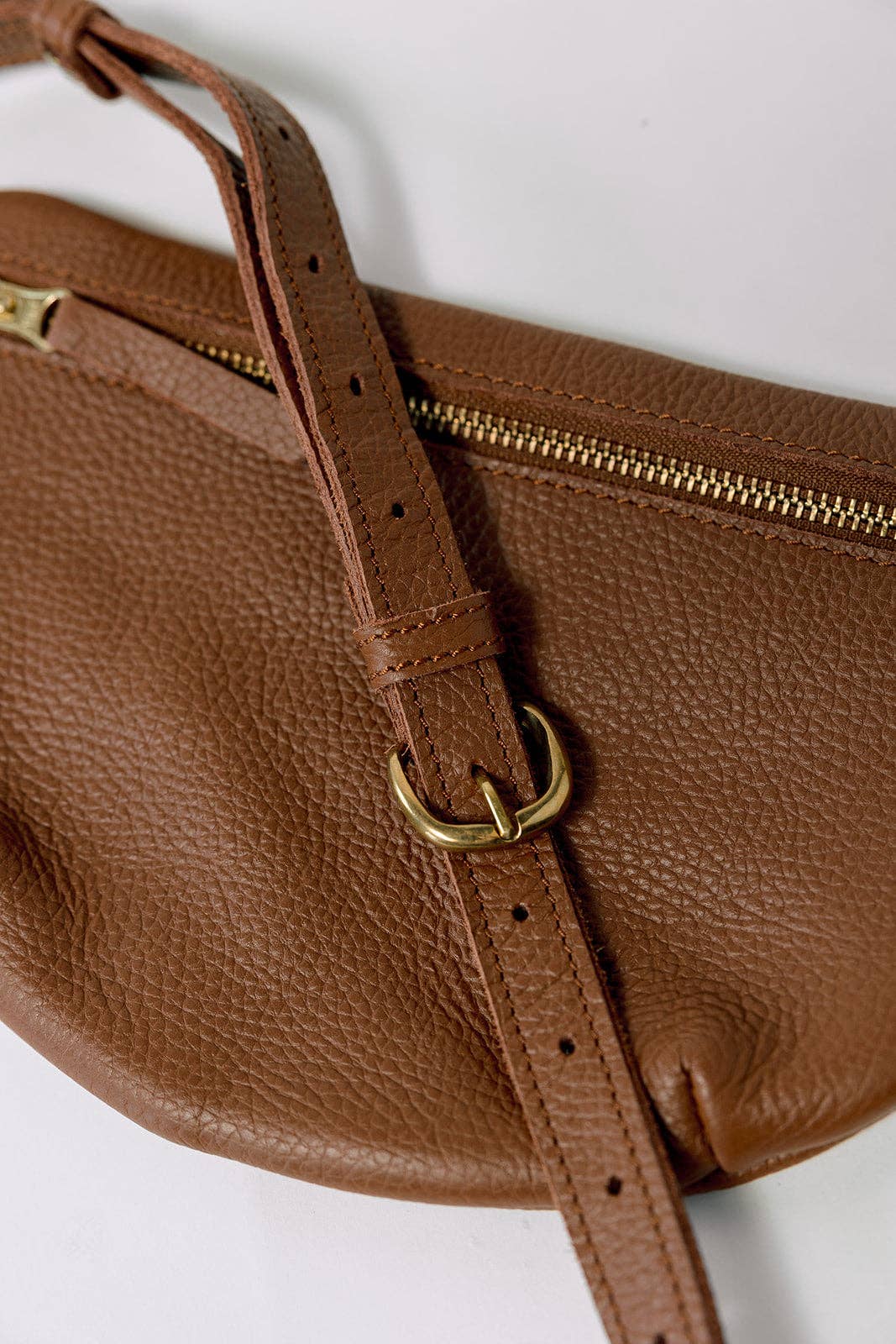 ABBY ALLEY - Wholesale Belt Bag - Women's - Sling Bag, Cognac2