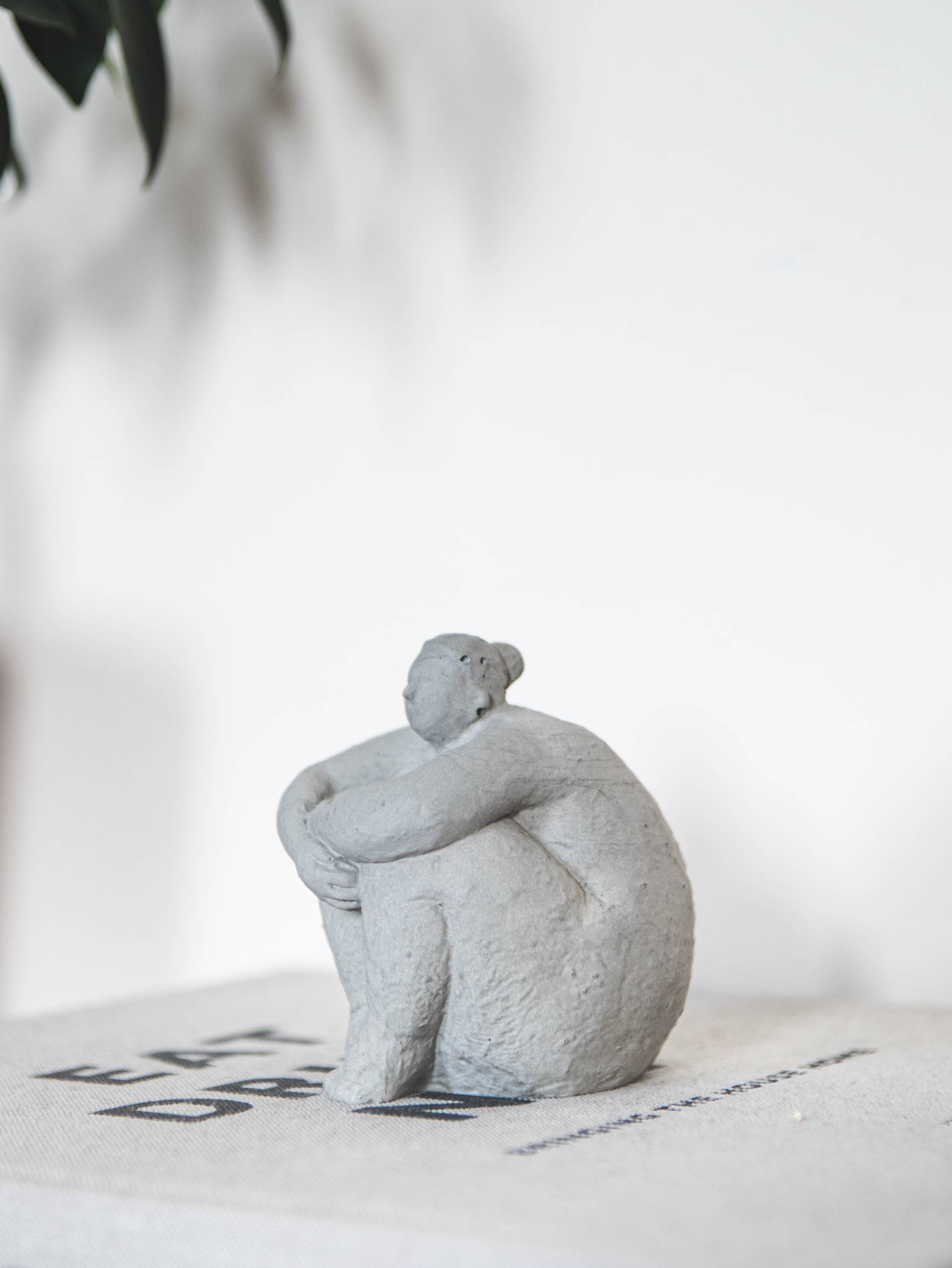 Meraki Boutique Home - Wholesale Sculpture - Nordic Curvy Lady Concrete Sculpture | Body Positive0