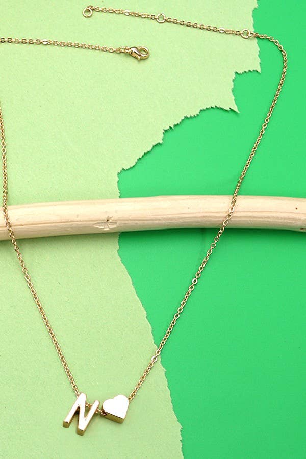 JOSSLYN by wall to wall - Wholesale Pendant/Charm Necklace - BRASS MONOGRAM INITIAL HEART CHARM NECKLACE | 80N1509