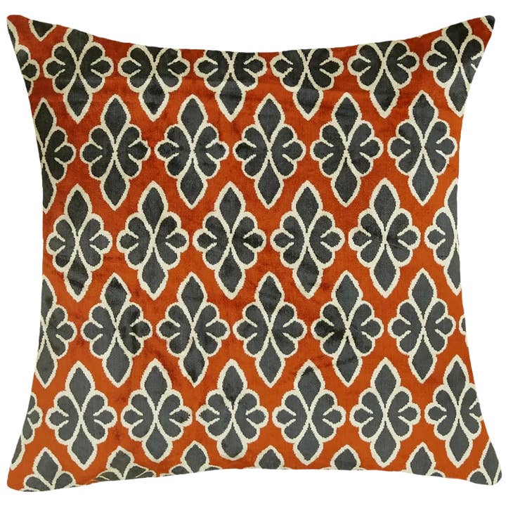 HOUSSE DE COUSSIN | FLEURIR pour la vente par House Of Motifs