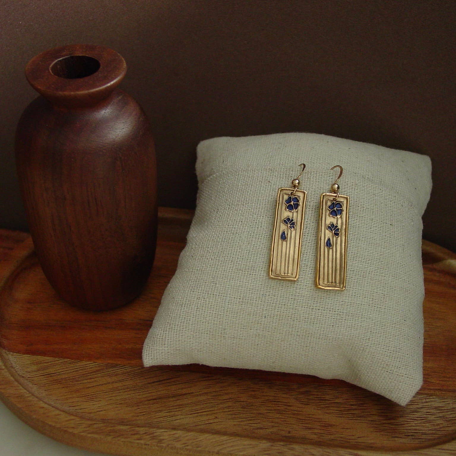 Vis a Vis Jewelry - Vente Boucles d'oreilles pendantes - Boucles d'oreilles petites fleurs de marguerite - Bijoux d'automne5