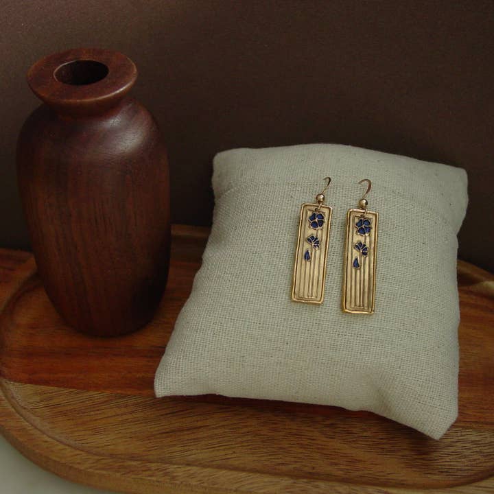 Vis a Vis Jewelry - Vente Boucles d'oreilles pendantes - Boucles d'oreilles petites fleurs de marguerite - Bijoux d'automne5