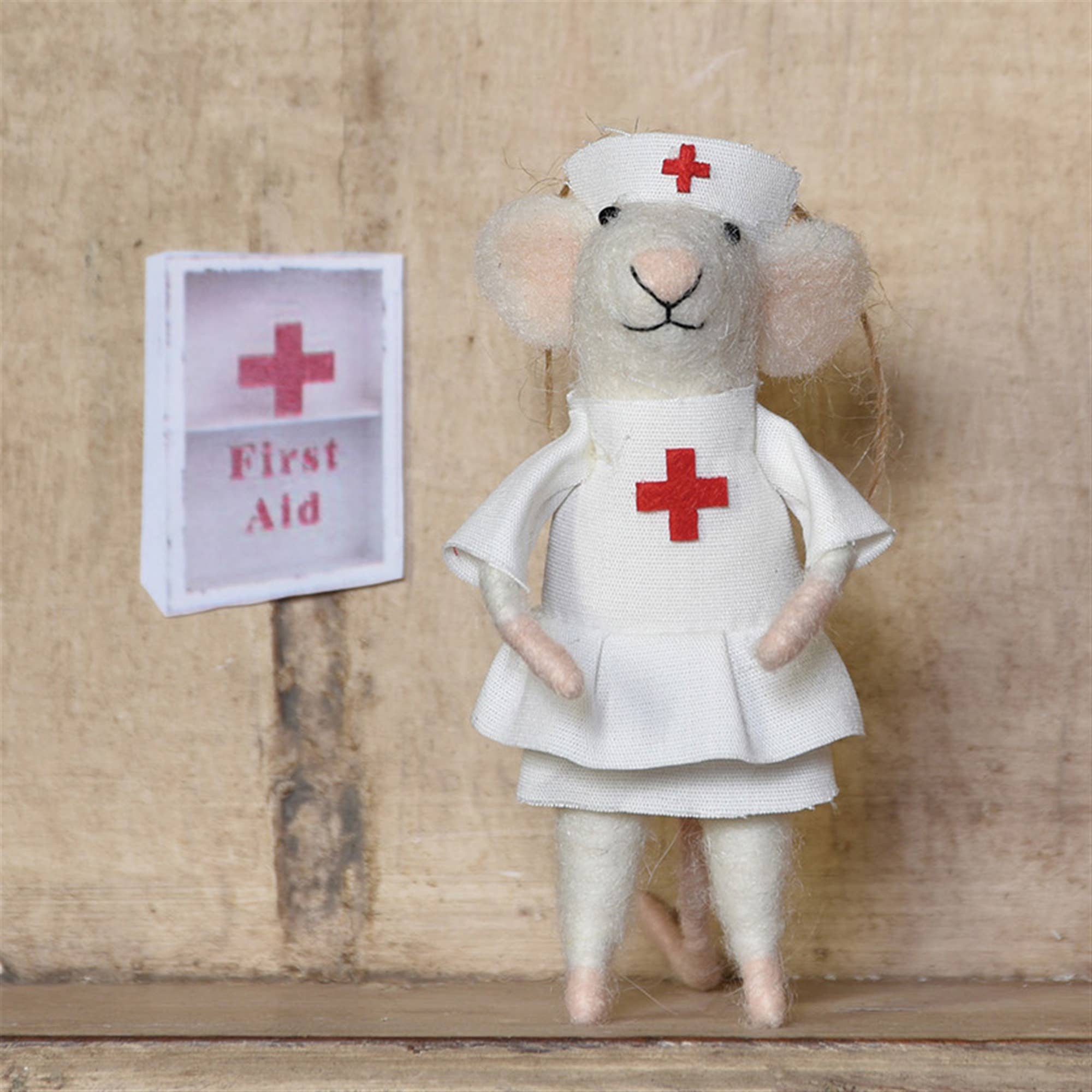 HomArt - Wholesale Ornament - Nurse Mouse2