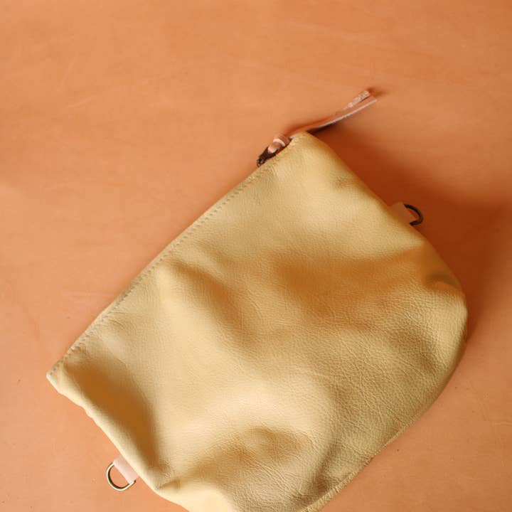 Olive n' Suede - Wholesale Crossbody Bag - Women's - Square Side Bag