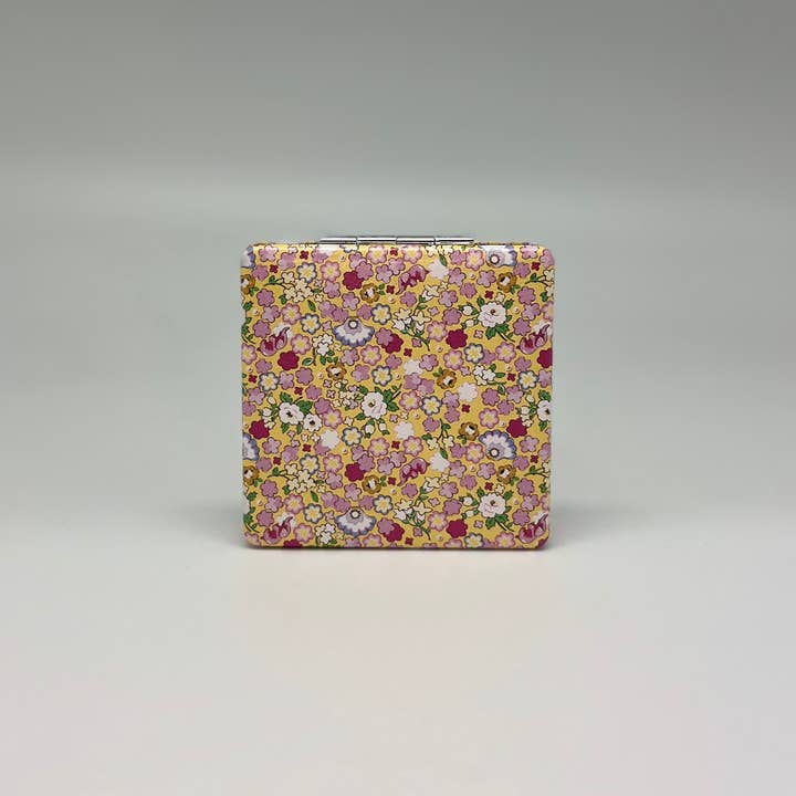 The Great British Card Company (GBCC) Ltd – wholesale Compact mirror – Cath Kidston Compact Pocket Mirror Dual Magnification