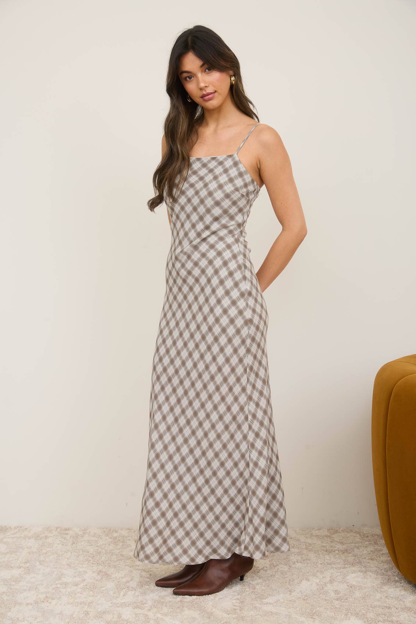 The Workshop Studio - Wholesale Dress - Women's - PLAID SPAGHETTI STRAP MIDI DRESS 2