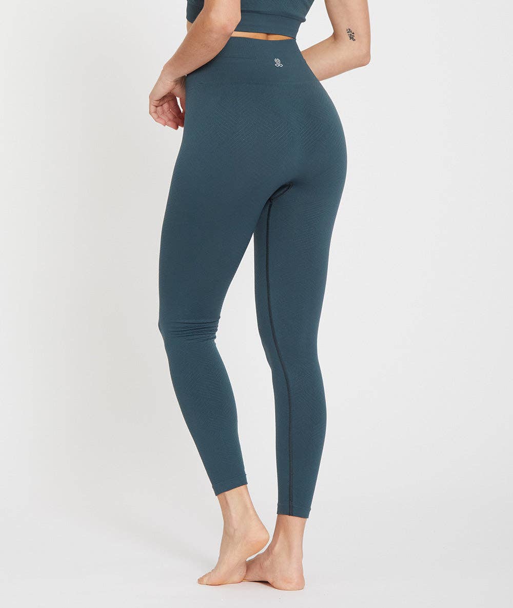 Yoga Searcher – wholesale Sport-/loungeleggings – Dam – KEISHO – Tights tillverkade av återvunna material16