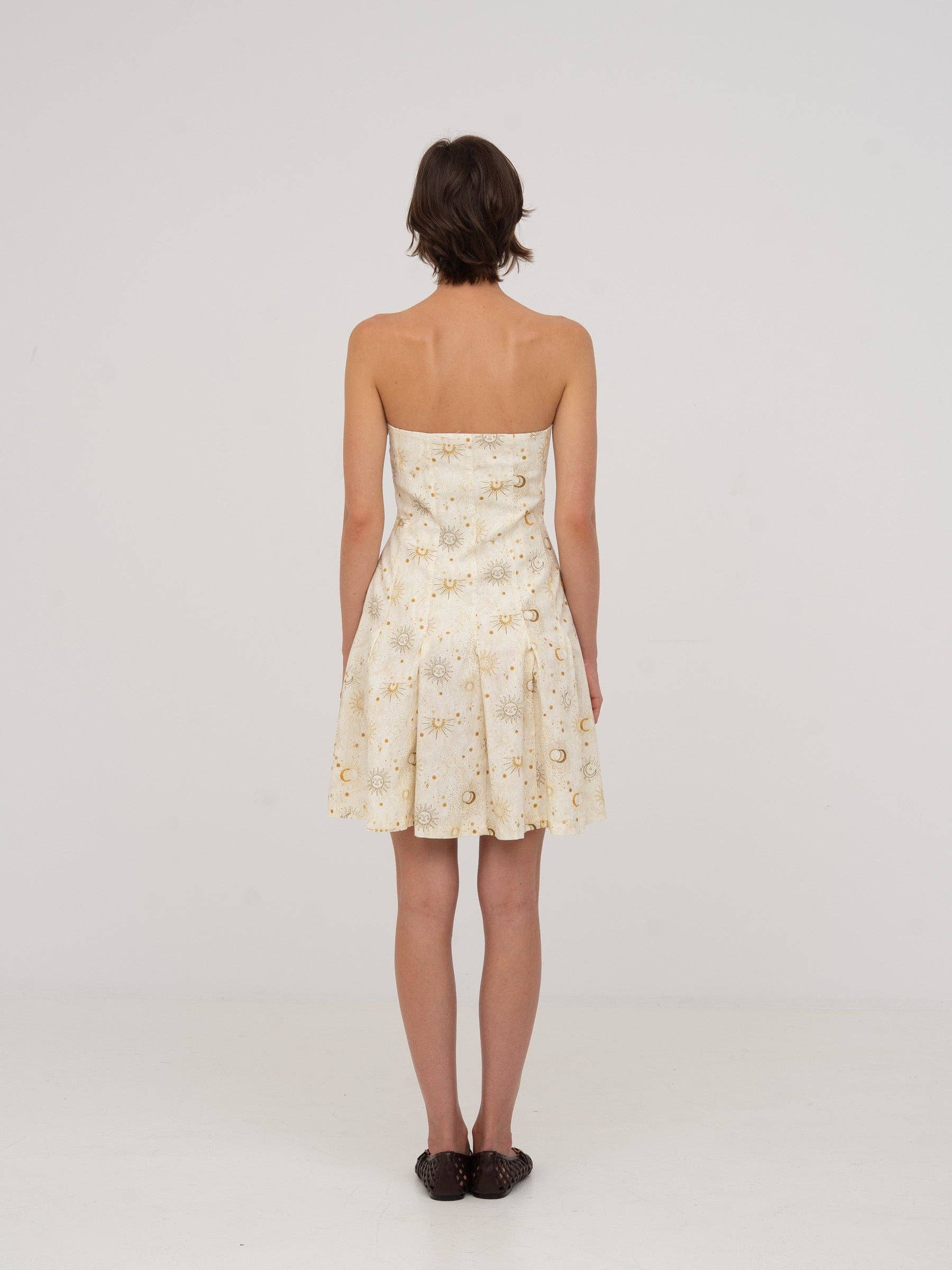 CARMEN SAYS - Vendita all'ingrosso Vestito - Donna - Abito Mini con Stampa del Sistema Solare Priest5