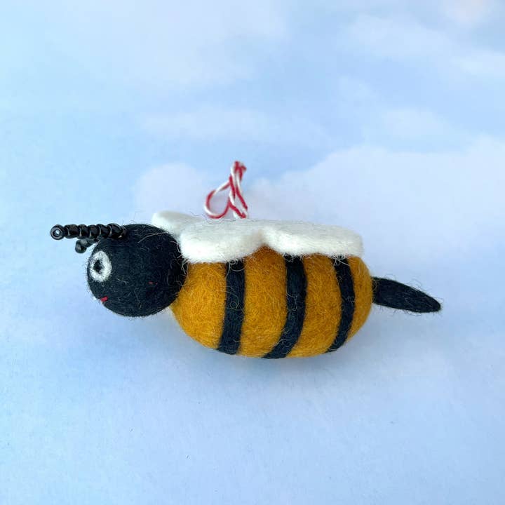 Ornaments 4 Orphans – wholesale Ornament – Bee Felt Wool Christmas Ornament2