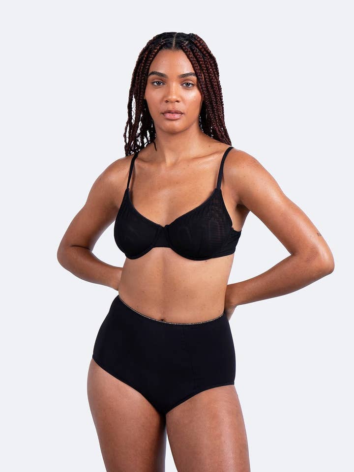 Braga menstrual de talle alto negra para venta al por mayor de Moodz