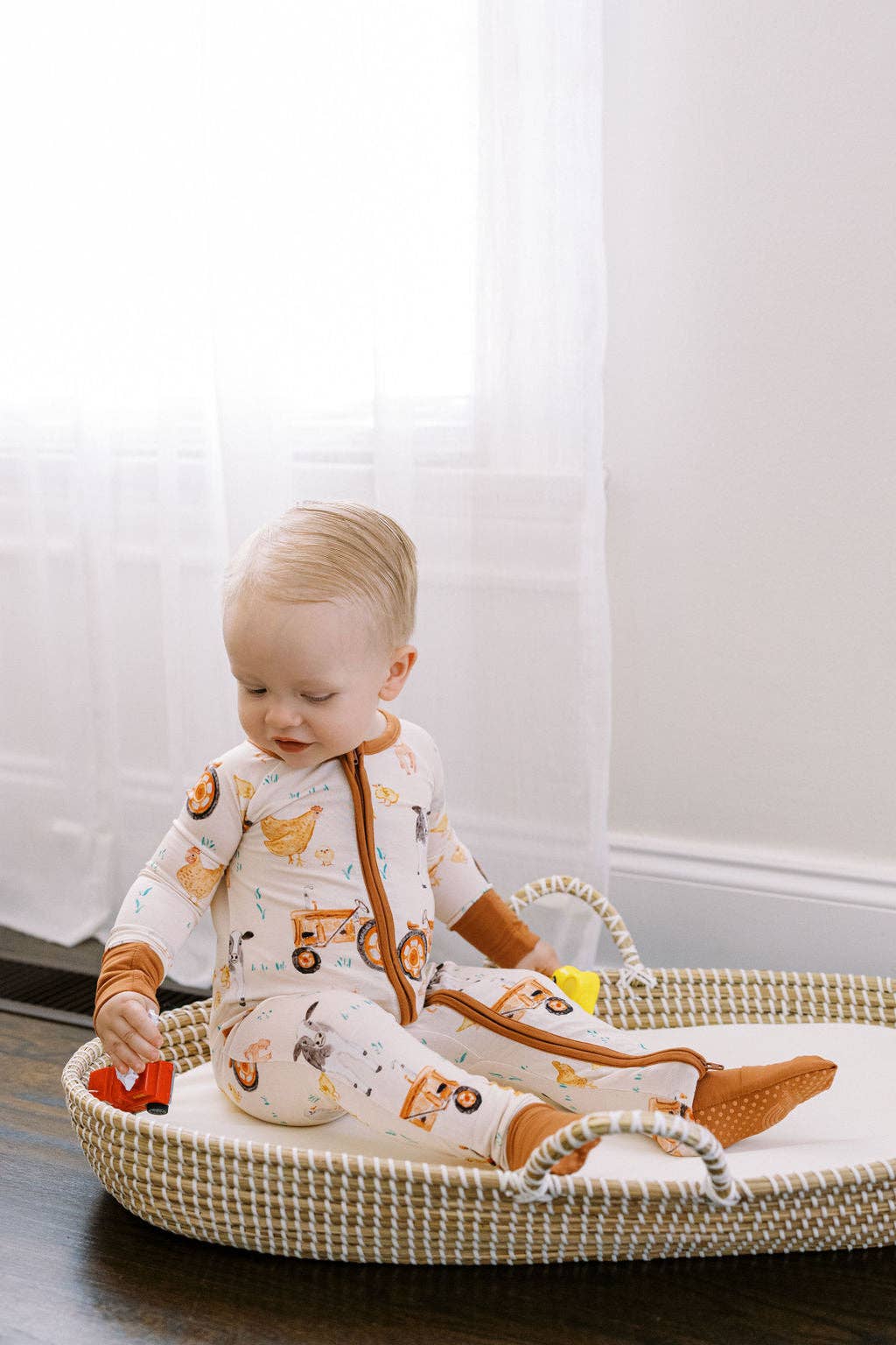 Tiny toes Baby Co – wholesale Byxdress - Baby – Bambu-djurdräkt med dragkedja för lantgårdsdjur8