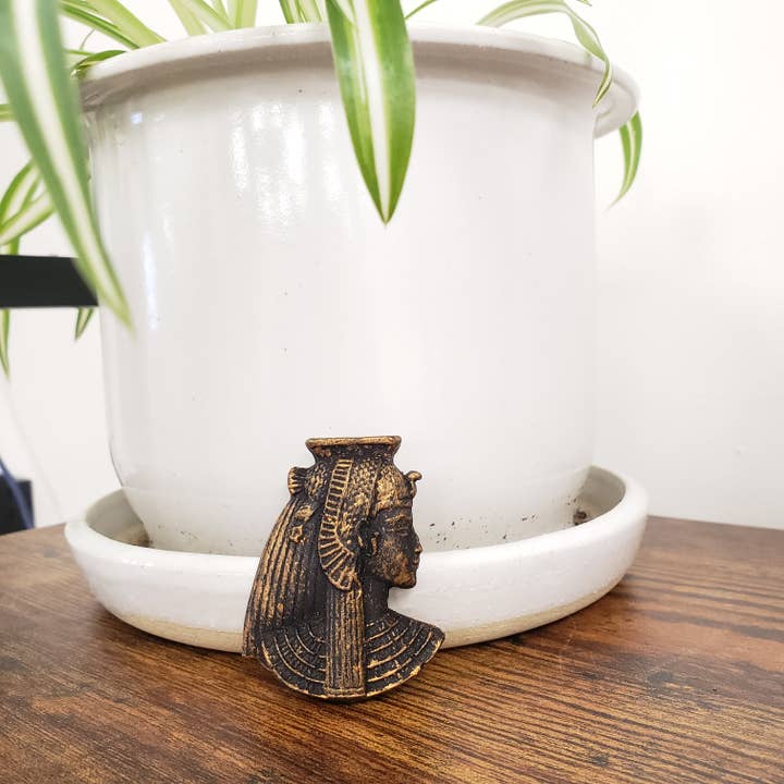 Discoveries, Inc. - Wholesale Magnet - Cleopatra Magnet Bronze- 2.25"1