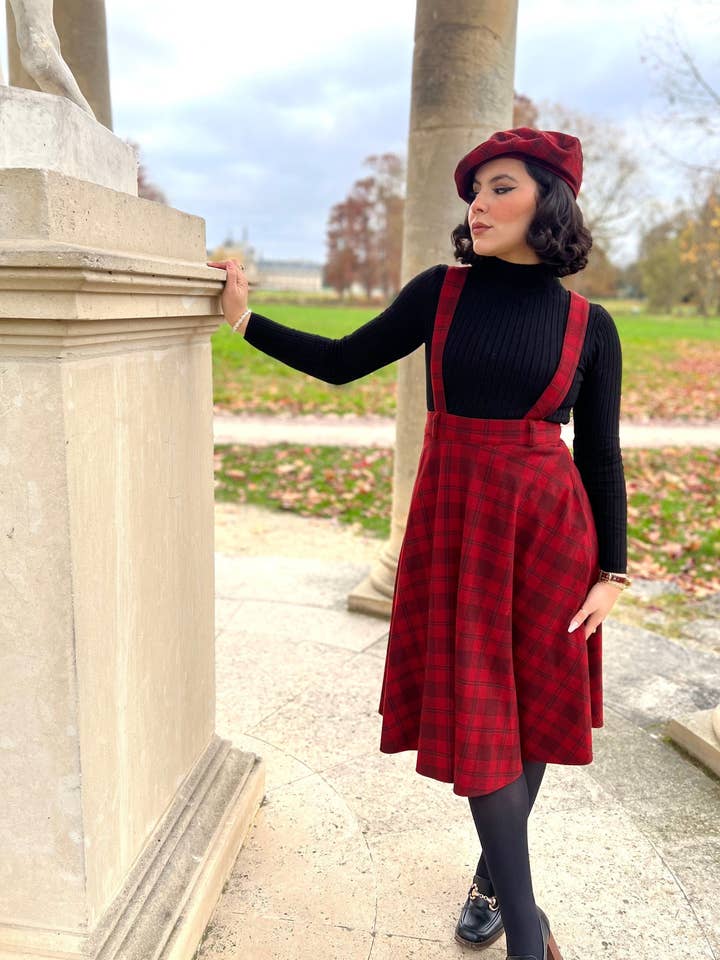 Gonna Adèle a quadri rossi/bordeaux con bretelle rimovibili per la vendita all'ingrosso da parte di Pivoine Signature