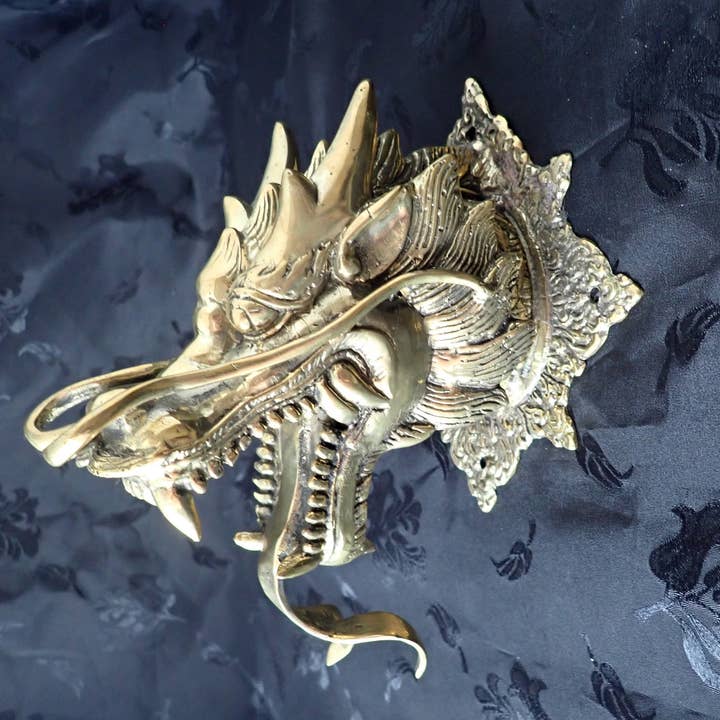 Arte de parede com cabeça de dragão de bronze por atacado de Ubud Glass