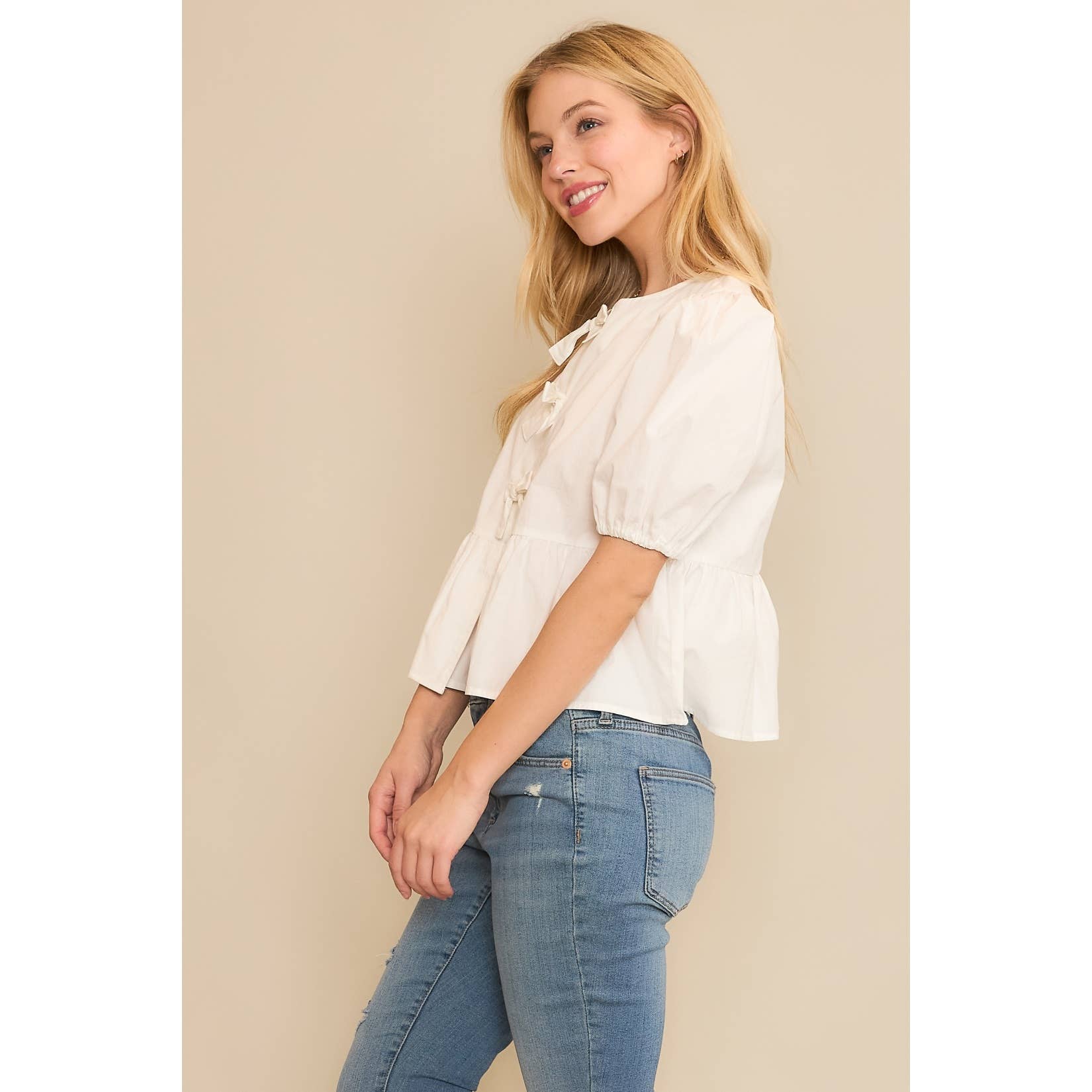 Sweet Generis – Großhandel Bluse – Damen – Babydoll-Bluse aus Baumwollgewebe mit offenem Vorderteil und Schleifendetails14