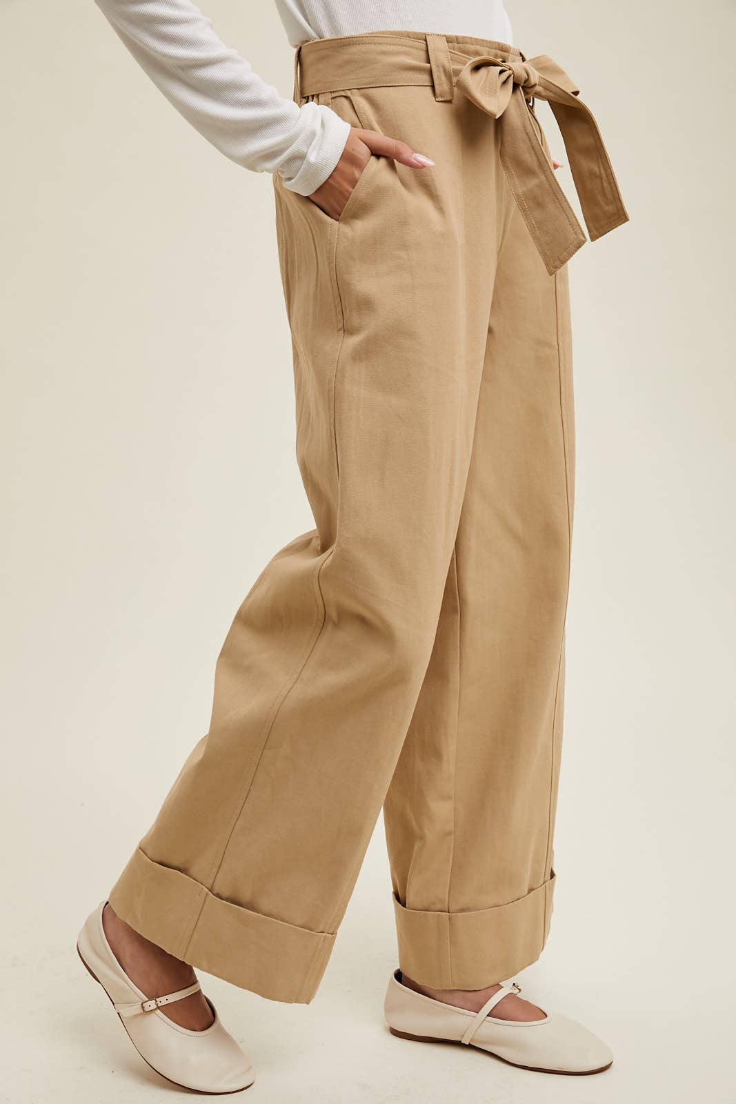 KHAKI CUFFED WIDE LEG BELTED PANTS / WL24-9549 for wholesale on Faire1