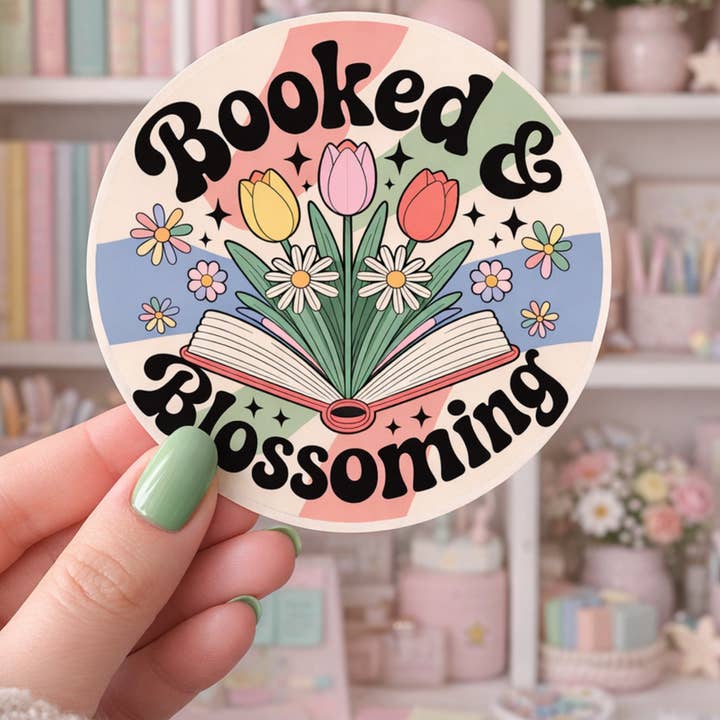 Pegatina troquelada primaveral "Booked & Blossoming" para amantes de los libros para venta al por mayor de Auburn Row Design