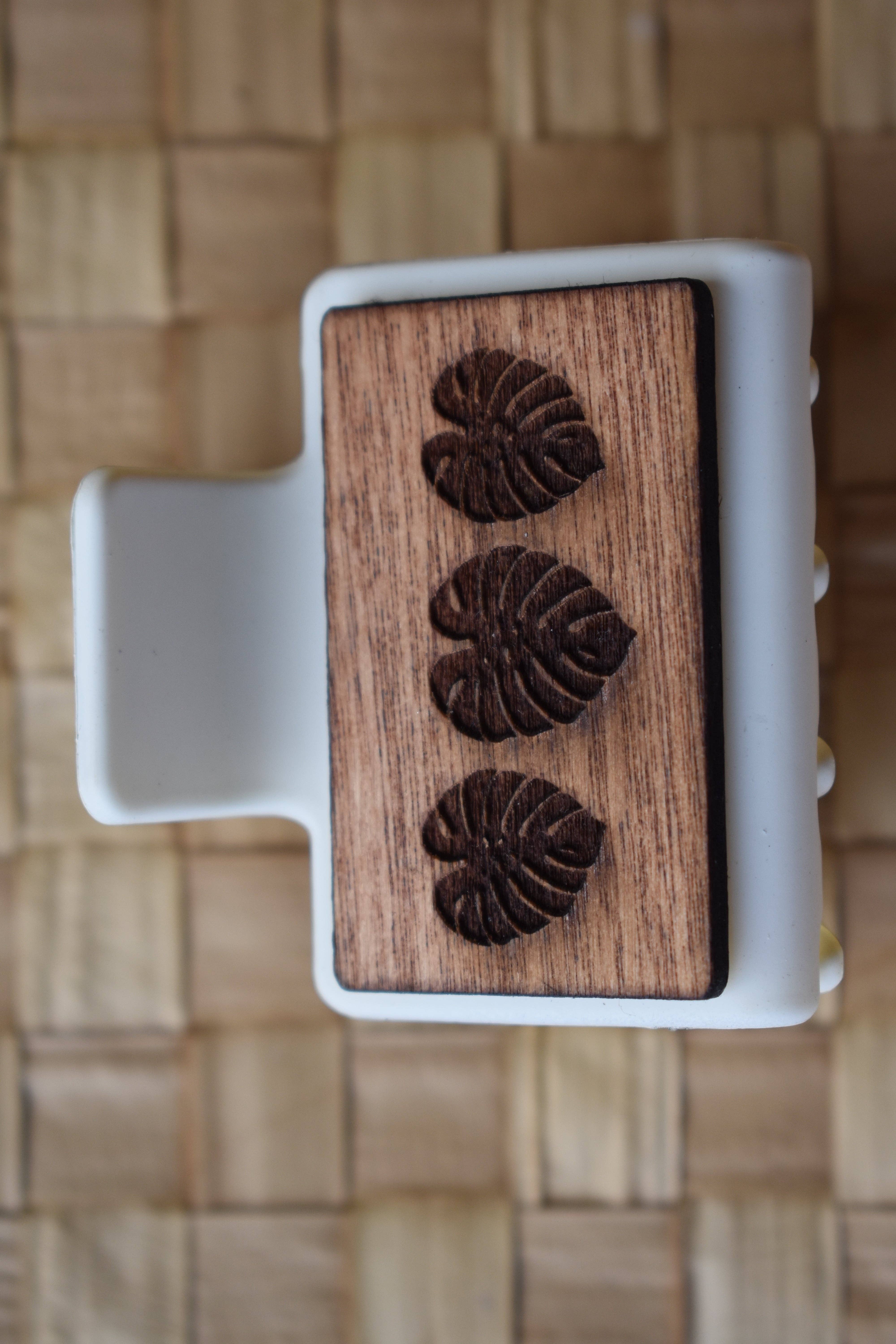 Revel Sun Hawai'i – wholesale Hair clip – Women’s – Mini Handmade Wood Engraved Hair Clip4