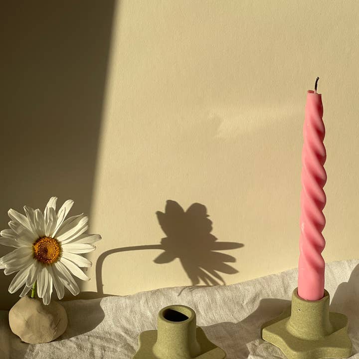 Interlude Candles – wholesale Candle holder – Daisy Candlestick Holders - pack of 31