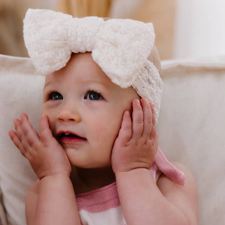 Daisy Lace Topknot for wholesale by Mae and Rae Bows