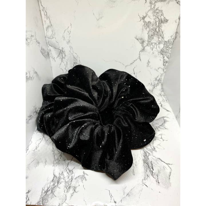 Enchanted Scrunch – Engroshandel Scrunchie – Kvinder – Sort Sparkle Velvet Scrunchie1
