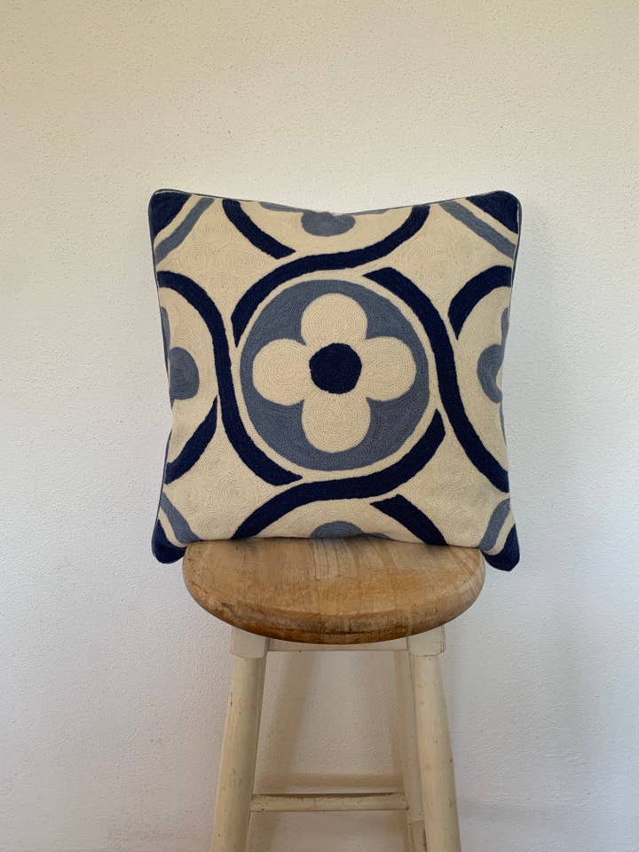 Moon Flower Kuddfodral för wholesale av Nicoco Design