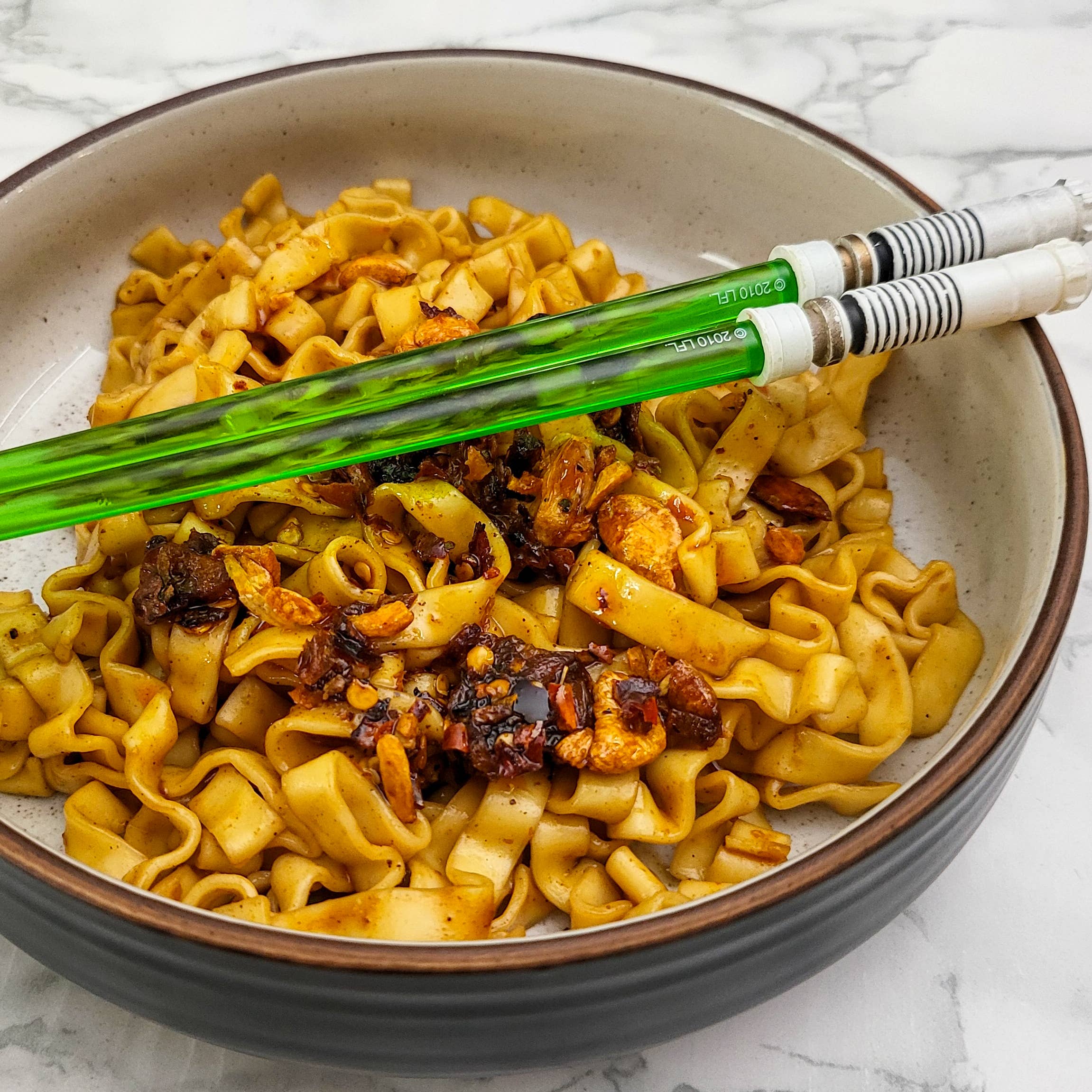 Hot Crispy Oil - Vendita all'ingrosso Salse piccanti - Confezione Starter da 6 - Hot Crispy Oil7