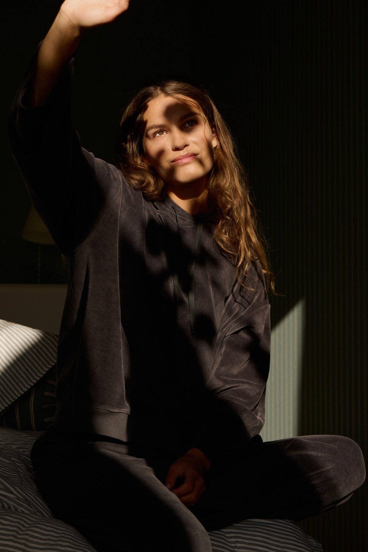 dark grey sonja pants velvet for wholesale on Faire7