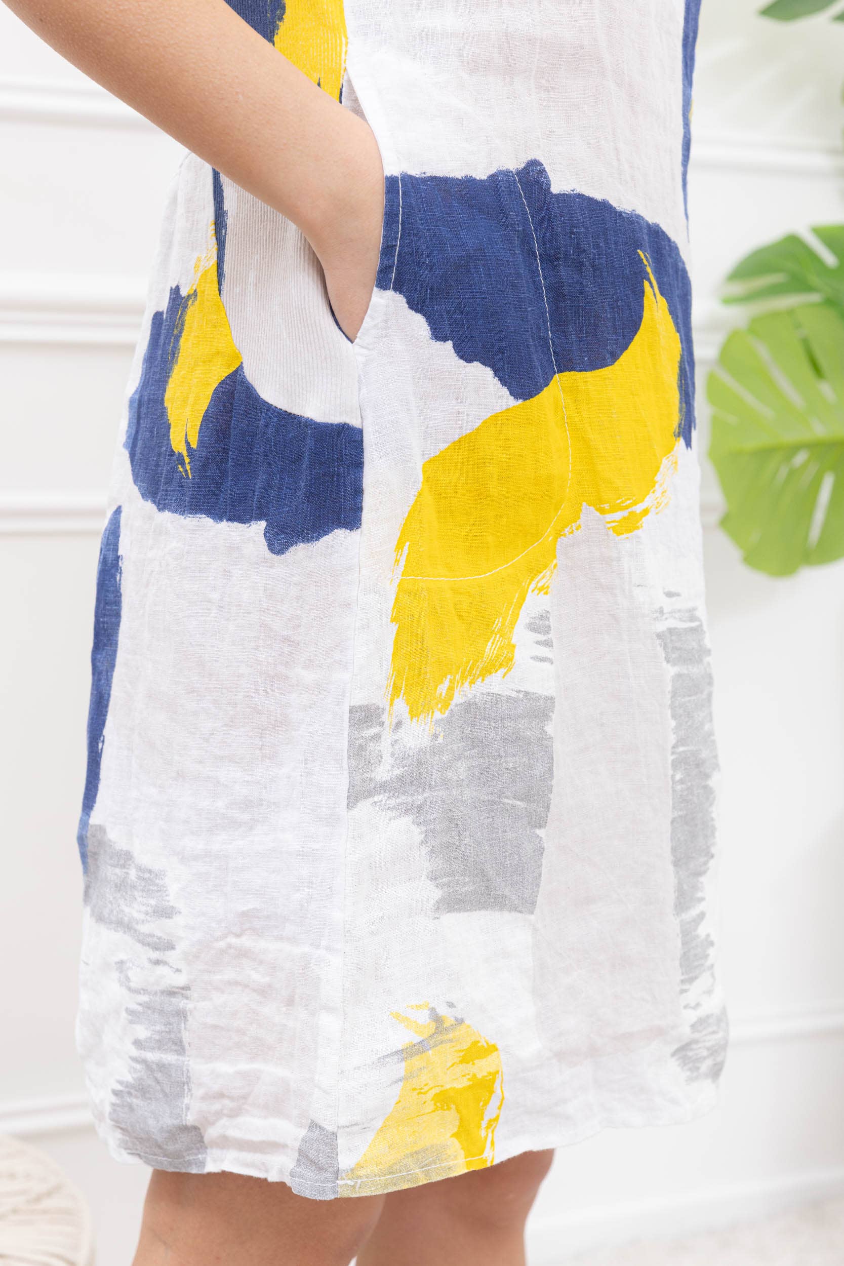 Happy look - Wholesale Dress - Women's - Short sleeve abstract printed linen short dress 4