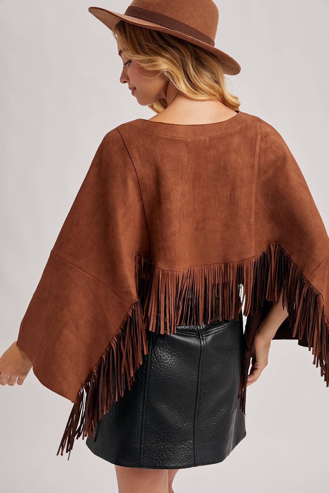 Bluivy - Wholesale Poncho - Women's - WESTERN BOHEMIAN SUEDE FRINGE CAPE21