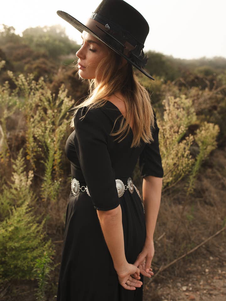 Jennafer Grace - Wholesale Dress - Women's - Black Reversible Fitted Maxi Dress3