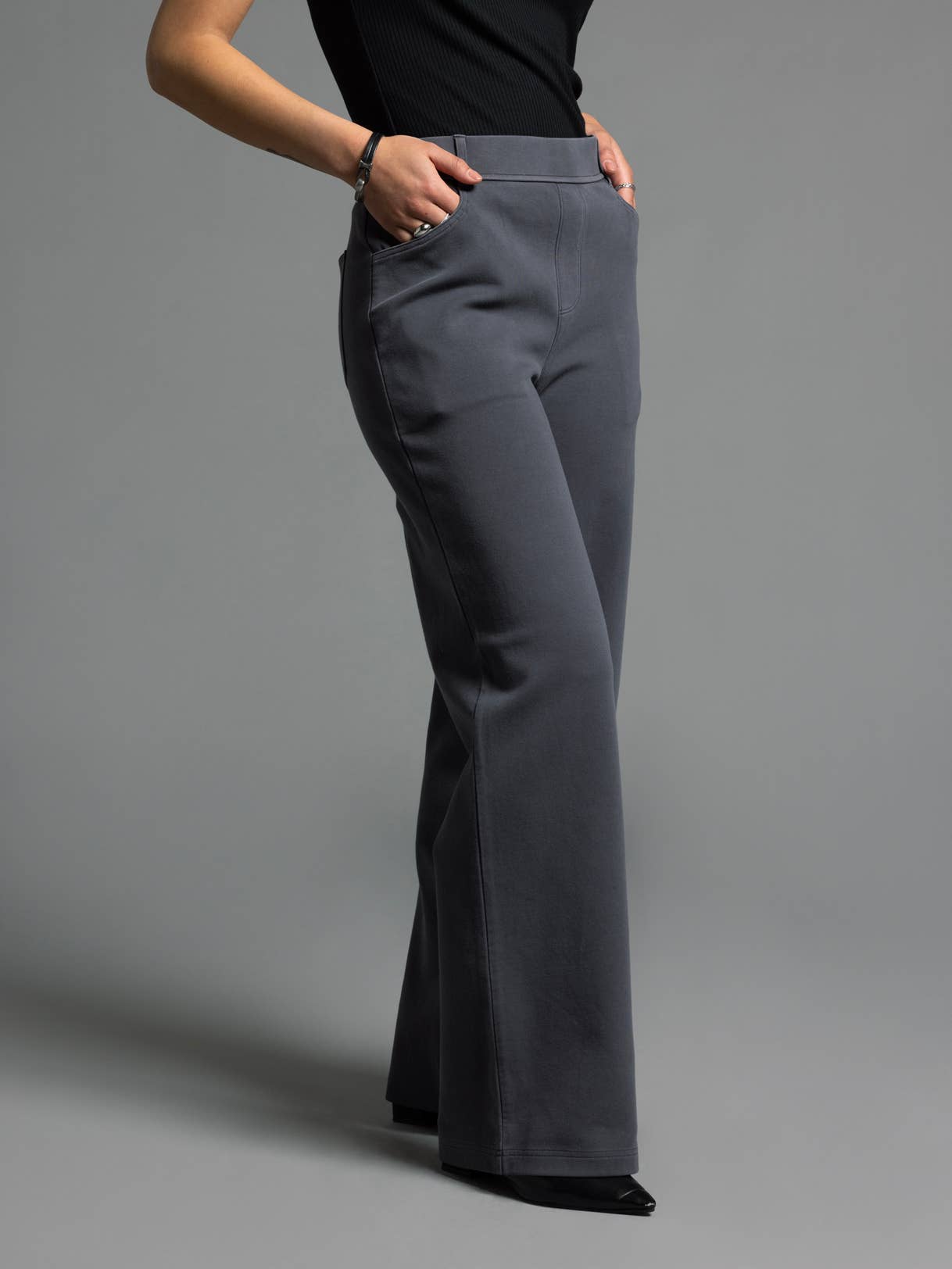 Weekend Los Angeles - Wholesale Pants - Women's - Elastic Waistband Relaxed Pants - GENEVIEVE PANTS1