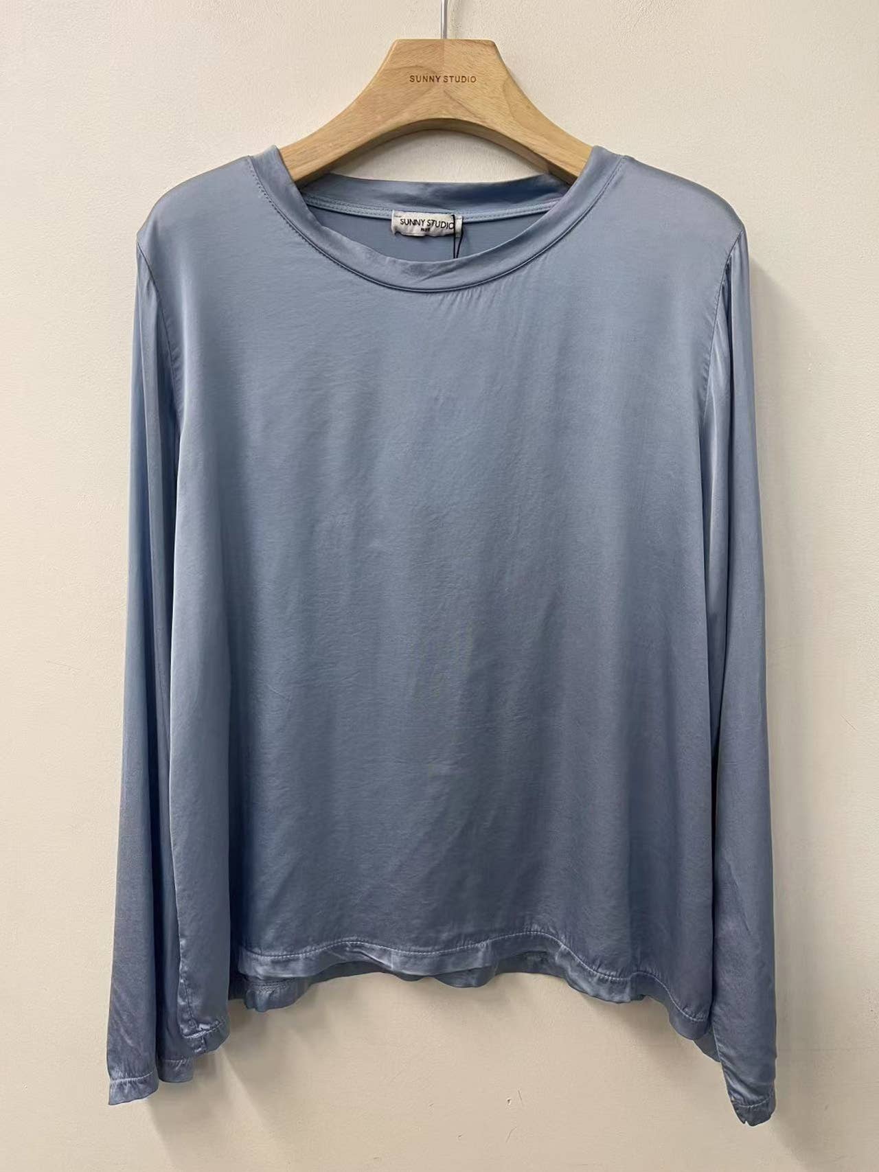 SUNNY STUDIO – T-shirt – Mulher por atacado – Camisola de manga comprida elegante1