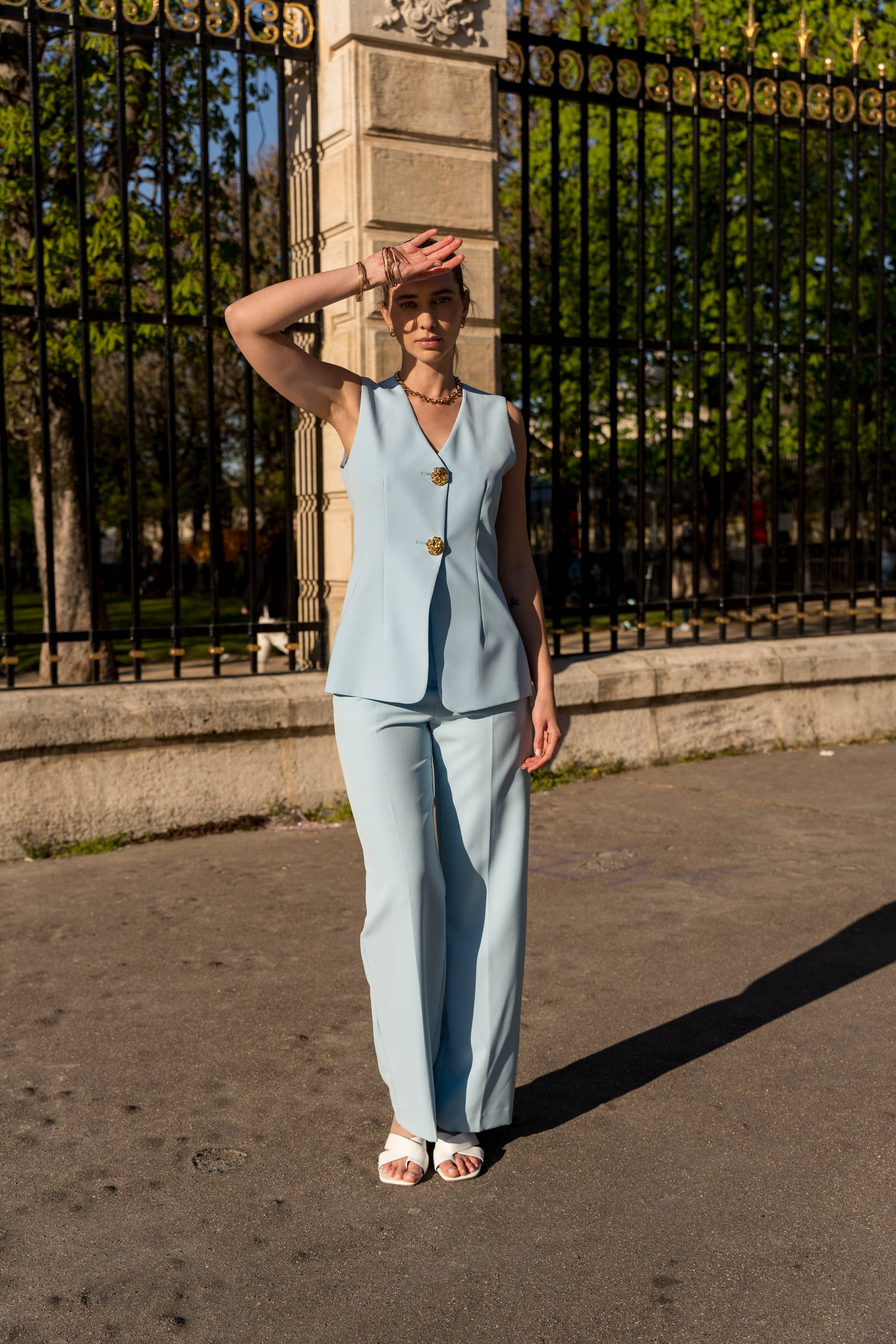 Attentif Paris - Wholesale Suit Vest - Women's - [Timeless] Long sleeveless vest with textured gold buttons33