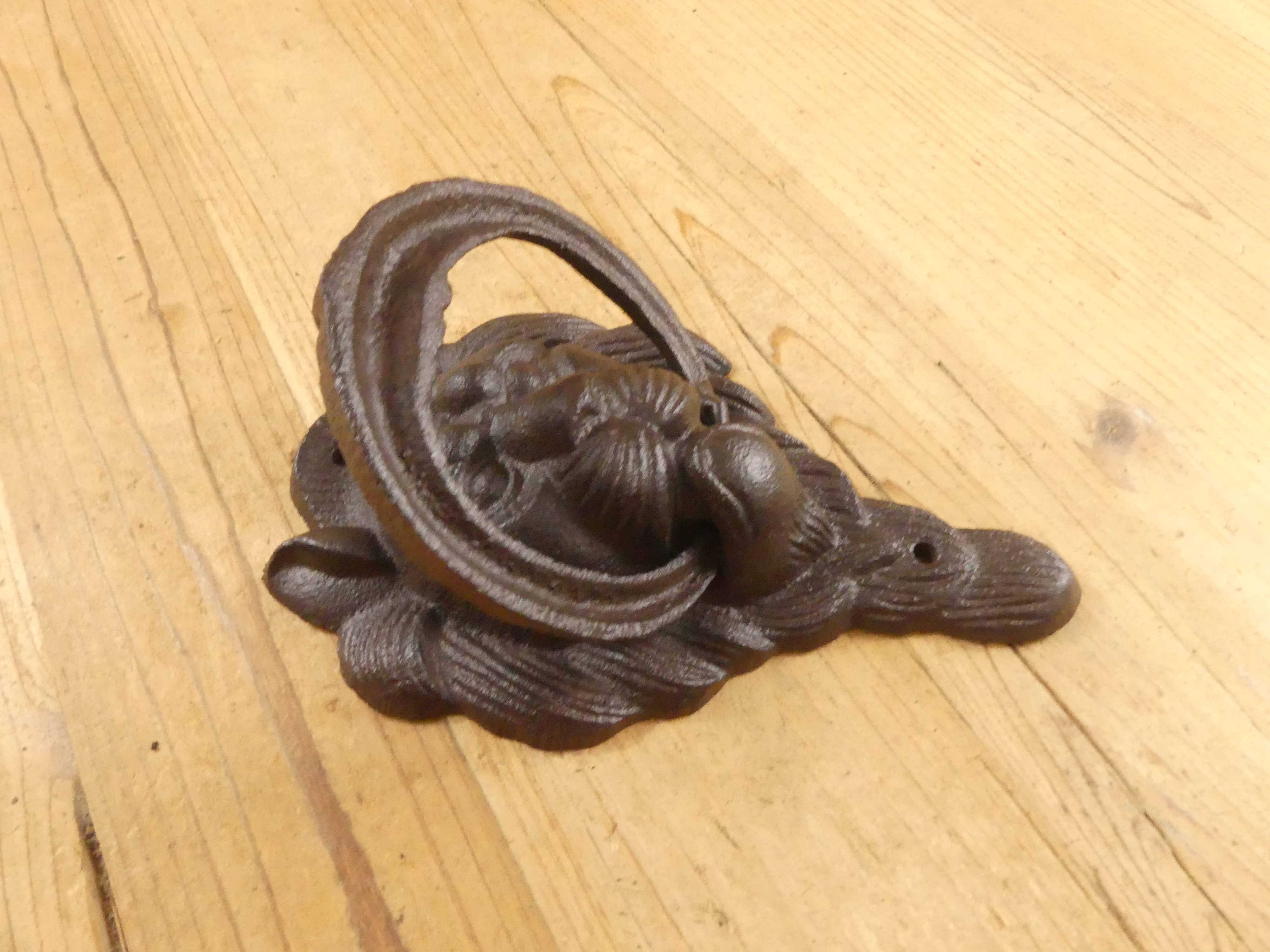 Midwest Craft House - Vente Poignée/bouton - HEURTOIR DE PORTE EN FORME DE TÊTE DE LION EN FONTE1