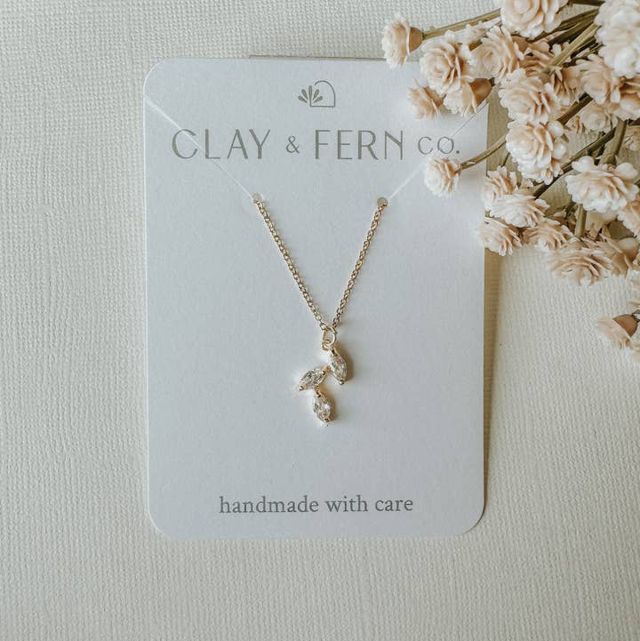 Clay & Fern Co. - Wholesale Pendant/Charm Necklace - Ivy Necklace - Gold Floral Necklace0