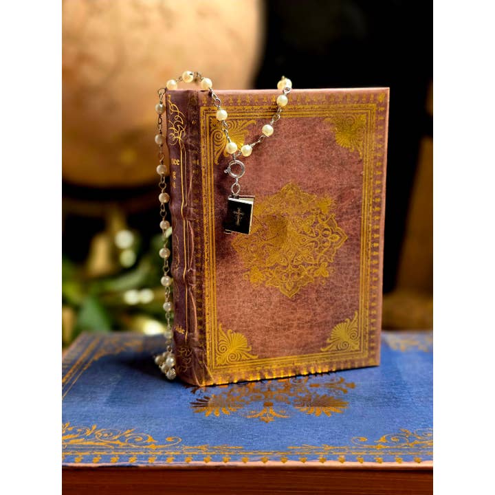 Olive Dominus - Vendita all'ingrosso Collana con ciondolo/pendaglio - Collana con Bibbia miniatura e Devozionale cristiano (Marrone)