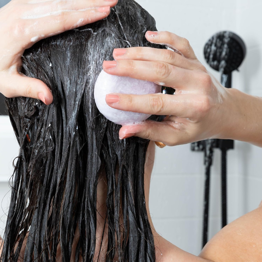 Community Goods – wholesale Schampopuck/Schampo i fast form – Kokosnöt Vanilj Vegansk Schampotvål: Utjämnande, Palmoljefri4