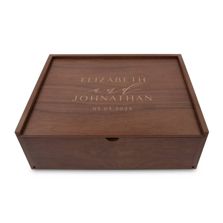 Weddingstar Inc. - Venta al por mayor Caja de regalo - Caja de regalo de madera con tapa corredera - Modern Couple