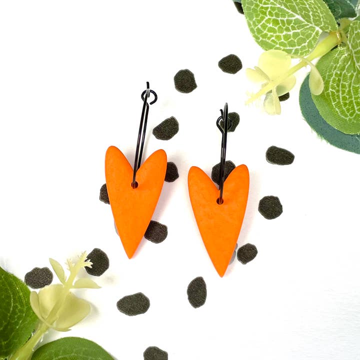 Boucles d'oreilles créoles cœur orange - Argile polymère pour la vente par Kay Jay Clay